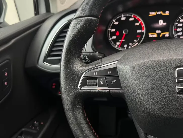 Seat Leon 1.4 TSI ACT FR SCHROEFSET/LED/PDC/CRUISE/STOELVRM