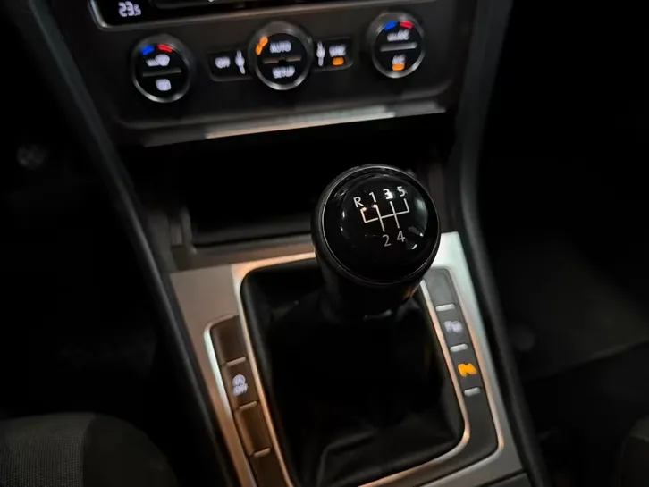 Volkswagen Golf 1.4 TSI ACT Higline AIRCO/PDC/APK/17INCH