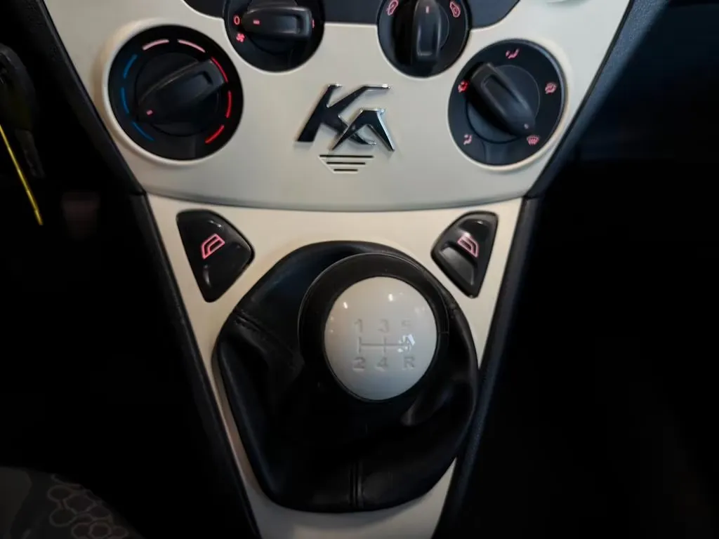 Ford Ka 1.2 69PK Limited 1JAAR APK/ELECRAMEN