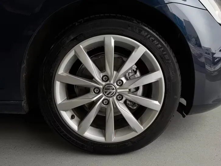 Volkswagen Golf 1.4 TSI ACT Higline AIRCO/PDC/APK/17INCH